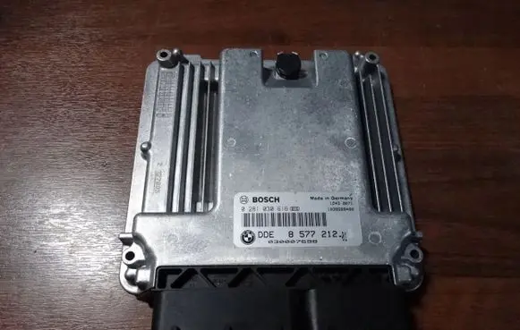 BMW 5 F10 F11 Other control units/modules 02810306168577212