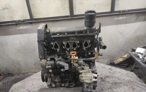 Volkswagen Golf IV Engine AKL
