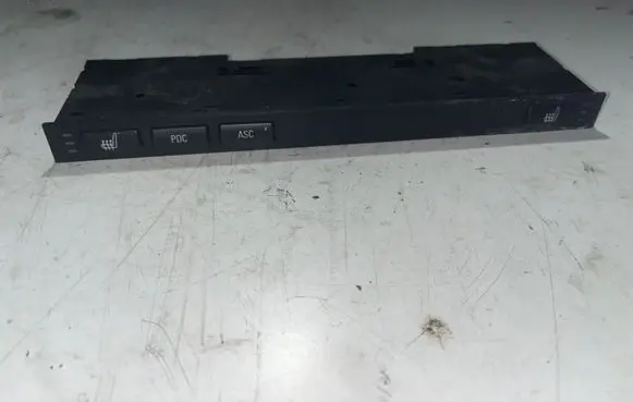 BMW 5 E39 Seat heating switch 61318373715