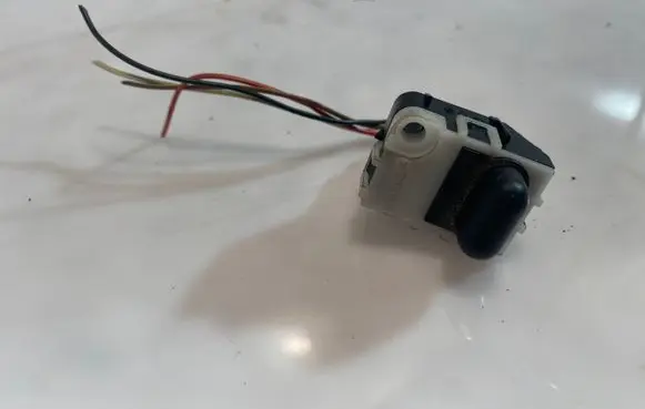 Audi A6 S6 C5 4B Sun solar sensor 4D0907539