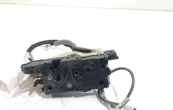 Citroen DS5 Front door lock 