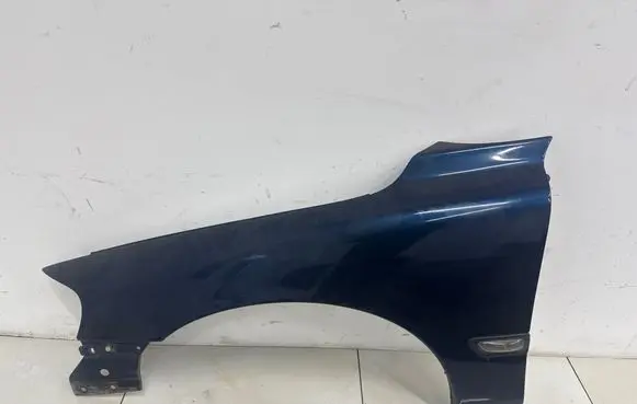 Volvo V70 Fender