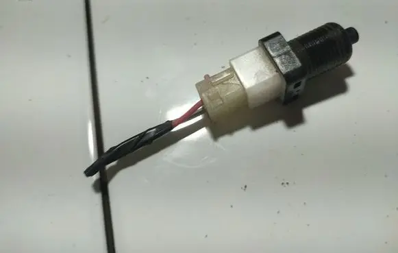 Citroen Saxo Brake pedal sensor switch