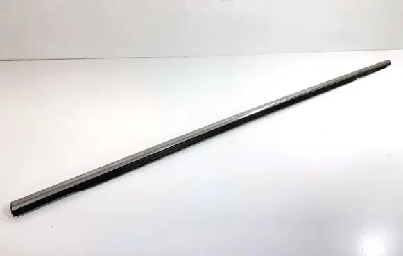 KIA Ceed Front door windshield rail 