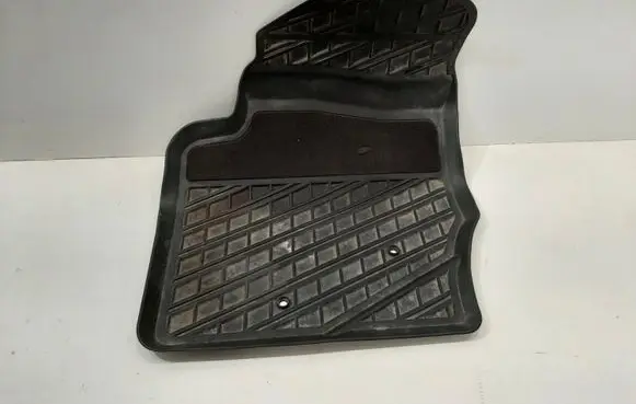 Volvo XC90 Front floor mat 8698873