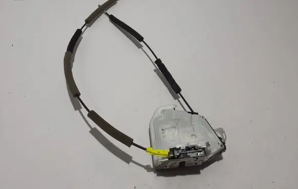 Nissan X-Trail T33 Rear door lock 825006RN0A