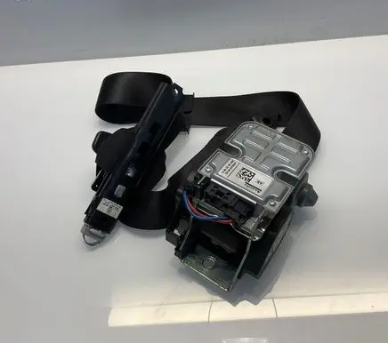 Mercedes-Benz E W211 Front seatbelt 2118604186 040654 A2118604186