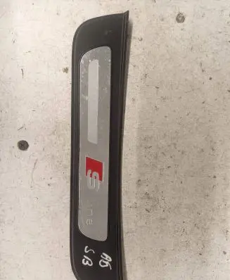 Audi A5 Sportback 8TA Rear sill trim cover 8T8853375B 8T8853375