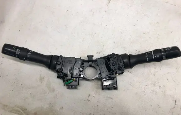 Toyota Prius (XW30) Wiper control stalk 173832