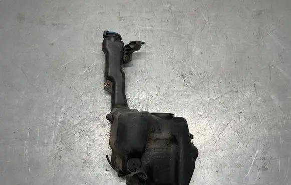 Mercedes-Benz C W204 Windshield washer fluid reservoir/tank A2048600360 A2048690120