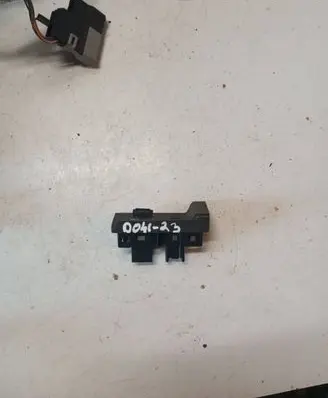 Volvo V60 USB socket connector 31285608