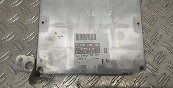 Toyota Corolla Verso AR10 Engine control unit/module 896610F090