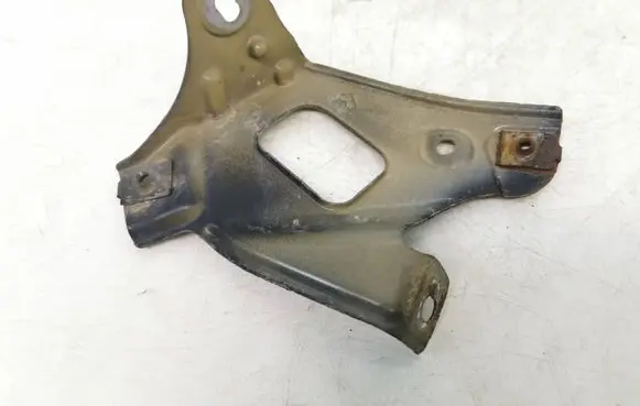 Chevrolet Orlando Fender mounting bracket