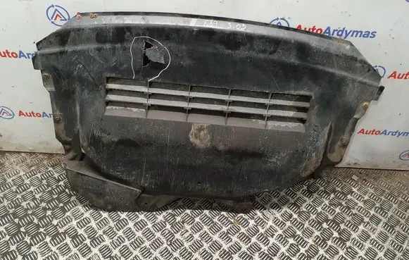BMW 5 E39 Engine splash shield/under tray 8240512 51718240512