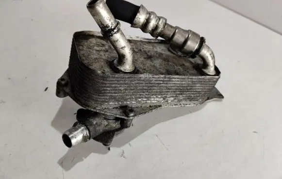 BMW 3 E92 E93 Engine oil radiator 7529499