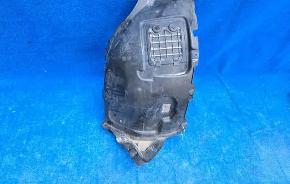 Mercedes-Benz GLC X253 C253 Front wheel arch liner splash guards A2536907501