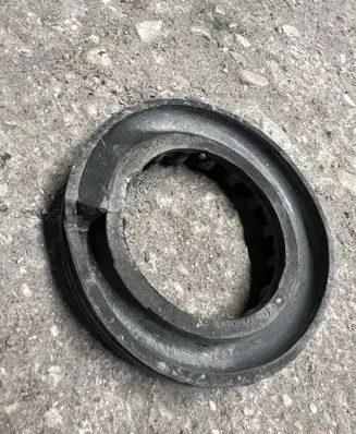Volvo C30 Rear coil spring rubber mount 