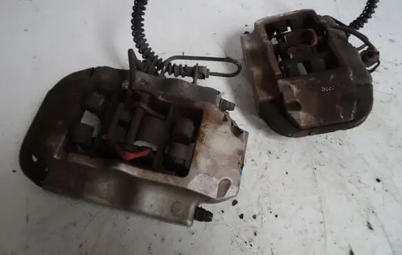 Porsche Cayenne (9PA) Rear brake caliper