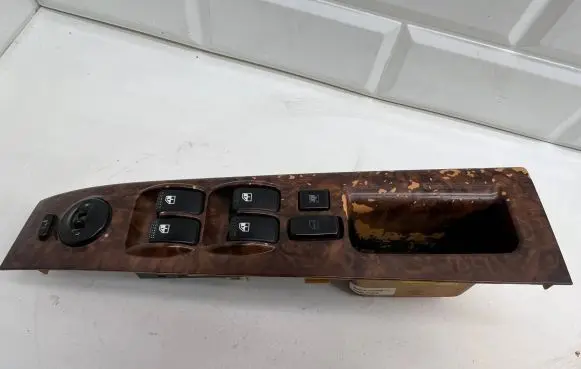KIA Sorento Wing mirror control module 935703E000