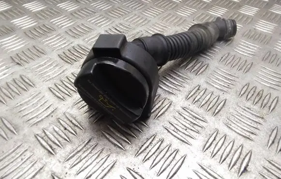 Mercedes-Benz B W245 Oil fill pipe A6400100369