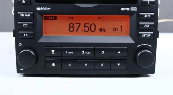 Radio/CD/DVD/GPS head unit