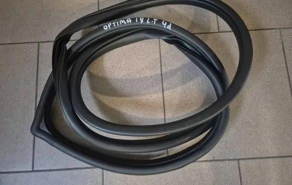 KIA Optima Rear door rubber seal (on body) 