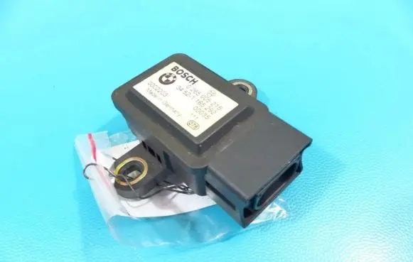 BMW 7 E38 ESP acceleration yaw rate sensor 0265005215 IMPRK1221922