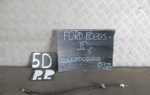 Ford Focus Loading door cable line 