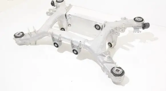 BMW X7 G07 Rear beam 6894149