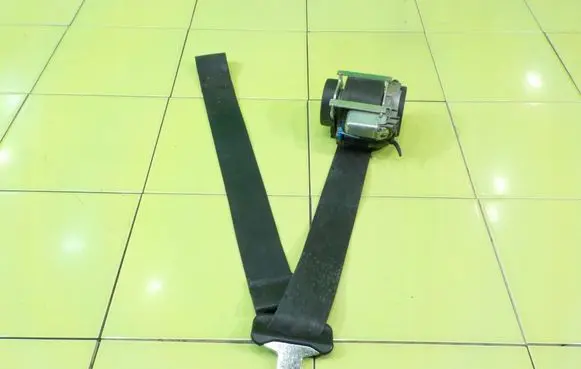 Renault Megane III Front seatbelt 868840022R XP2