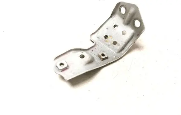 Toyota Avensis T270 Fender mounting bracket 