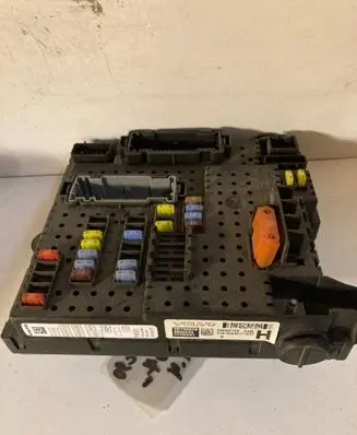 Volvo XC90 Fuse module 30786646