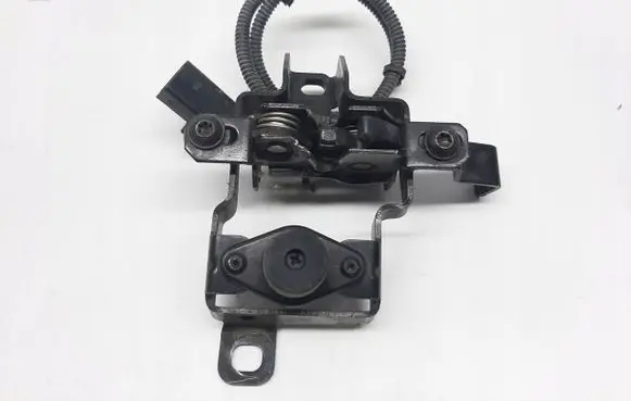 Audi R8 4S Engine bonnet/hood lock/catch 4S8813453D
