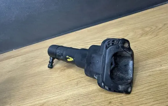 Volvo XC90 Headlight washer spray nozzle 0205051053
