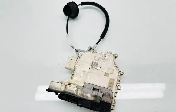 Audi A4 S4 B8 8K Rear door lock 8K0839015C