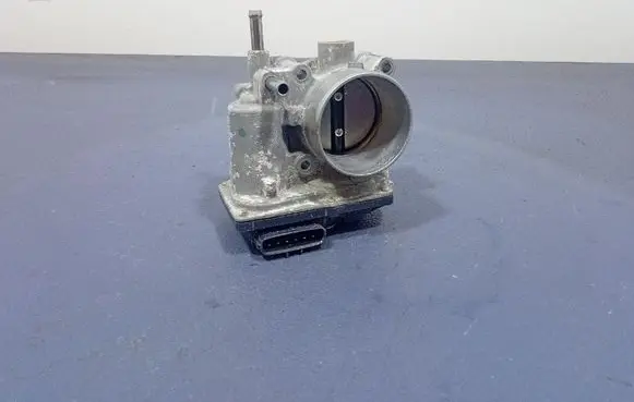 Toyota Auris E180 Throttle body valve 220300T110