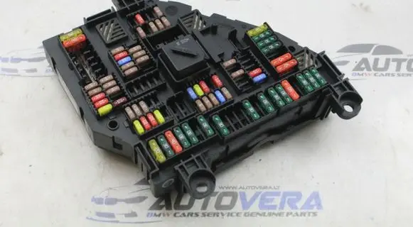 BMW 5 F10 F11 Fuse module 9234423