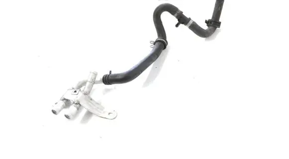 Mercedes-Benz Vito Viano W447 Engine coolant pipe/hose A4478320115