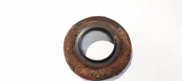 Honda HR-V Coil spring mount 
