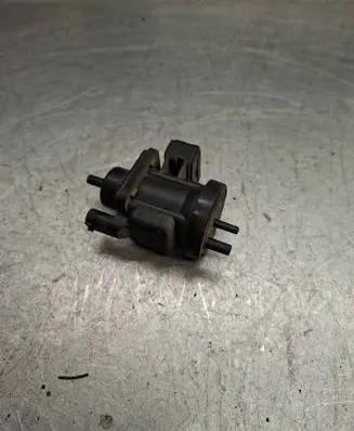 Mercedes-Benz C W203 Turbo solenoid valve 0005450427