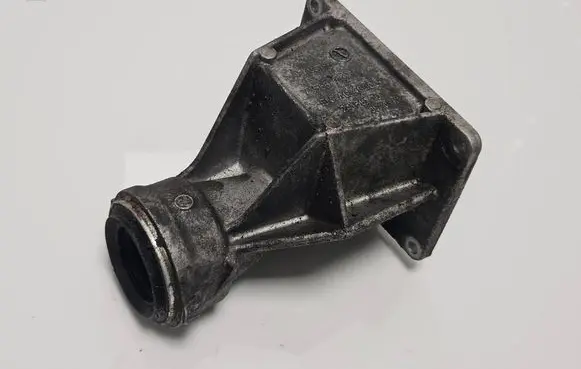 BMW X5 F15 Driveshaft support bearing 7568712 24168110 AC46000