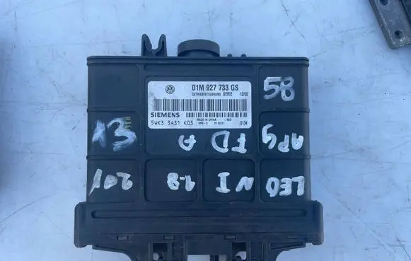Seat Leon (1M) Gearbox control unit/module 01M927733GS 5WK33431K03