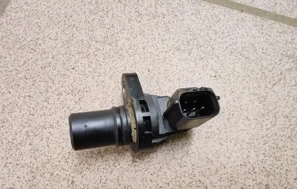 Subaru Legacy Camshaft position sensor J5T24091