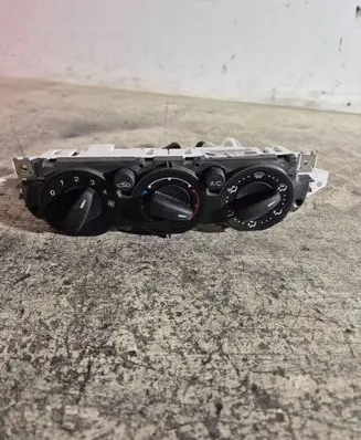 Ford Focus Climate control unit 4M5T19980AA 69607332