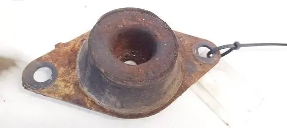 Renault Laguna I Engine mount bracket 