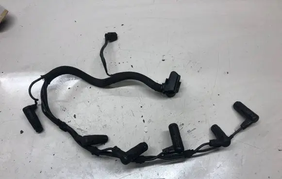 BMW 1 E81 E87 Glow plug wires 7802157