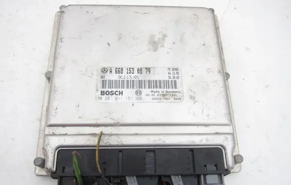 Mercedes-Benz A W168 Engine control unit/module A6681530879 0281011151