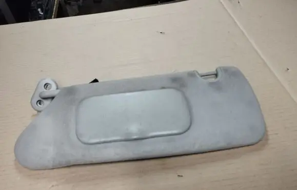 Chrysler Pacifica Sun visor