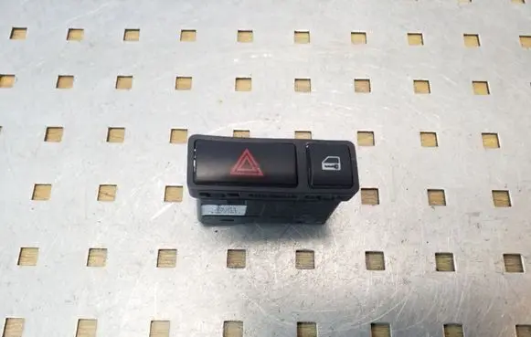 BMW 3 E46 Hazard light switch 61318368920