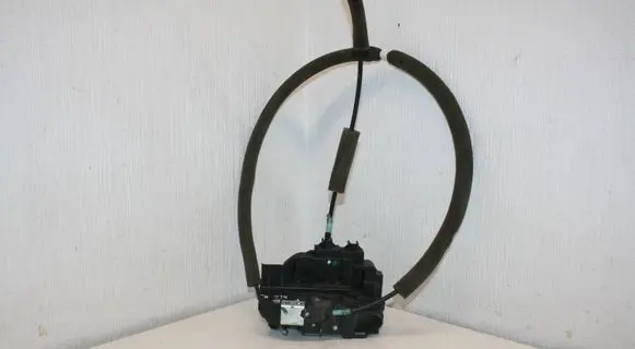 Nissan Note (E12) Rear door lock